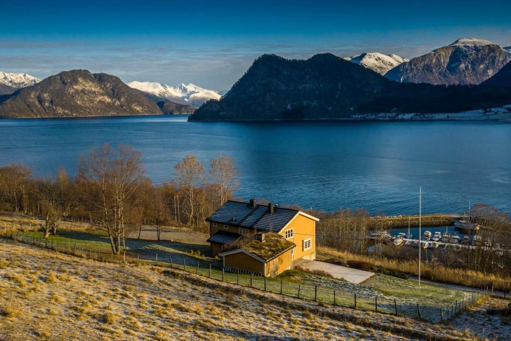 Moonvalley Lodge - Stort & Koselig Hus - Mandalen エクステリア 写真